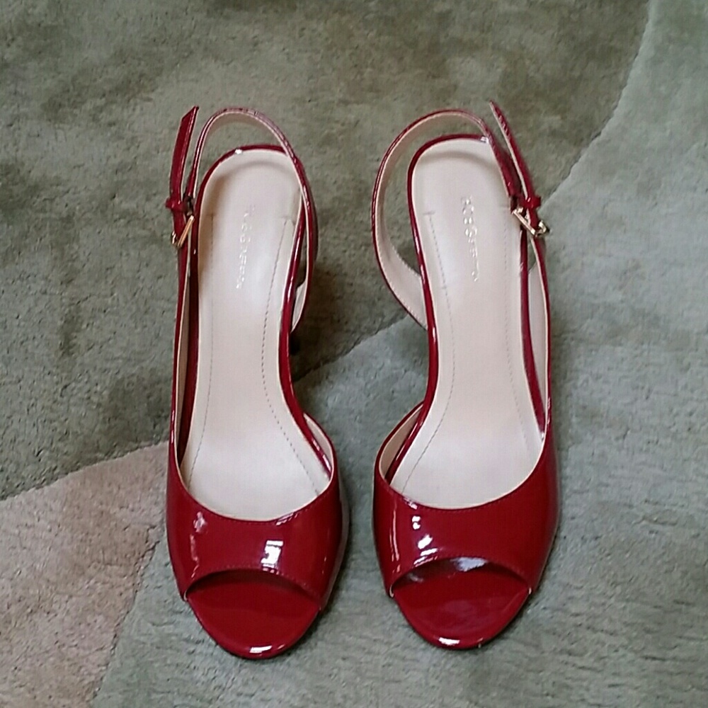 BCBG Shoes - Picture 2 of 3